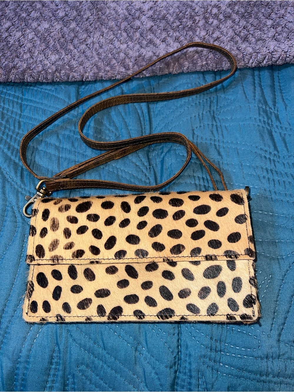 Spotted Crossbody Wallet Bag - Black & Cream